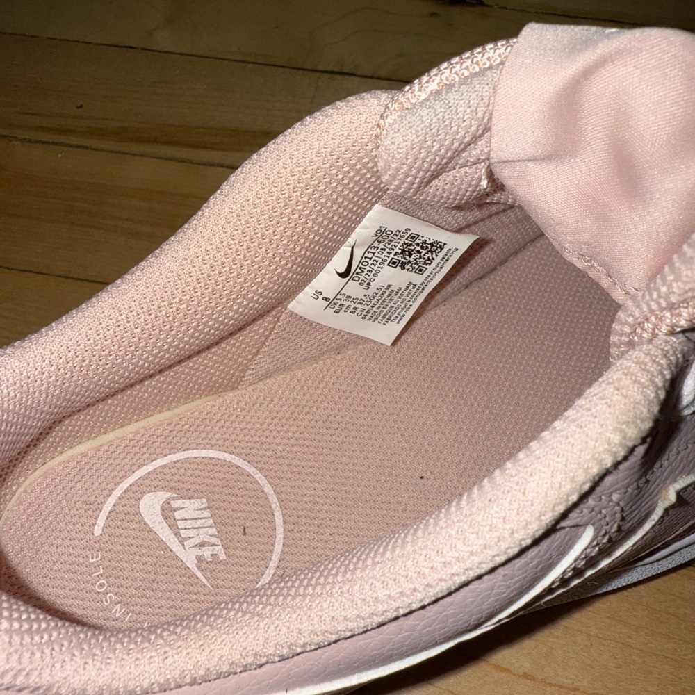 Nike Pink Sneakers for Women - Picture 6 of 7